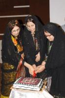 مراسم برش کیک   هنر دستبافته های داری  به مناسبت روز جهانی صنایع دستی 